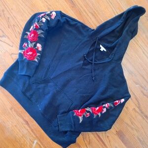 American Eagle Outfitters cropped embroidered hoodie black roses